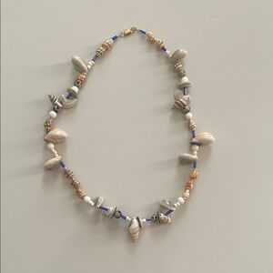 Shell 🐚 necklace mama!